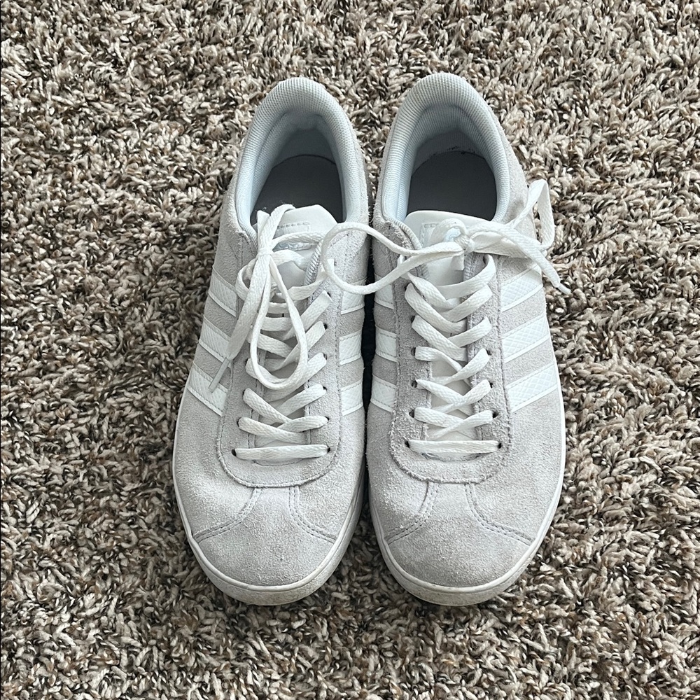 Adidas light grey Sneakers